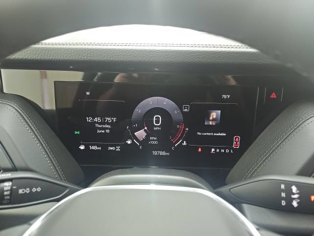 Used 2025 GMC Yukon Denali AWD/4WD image 29
