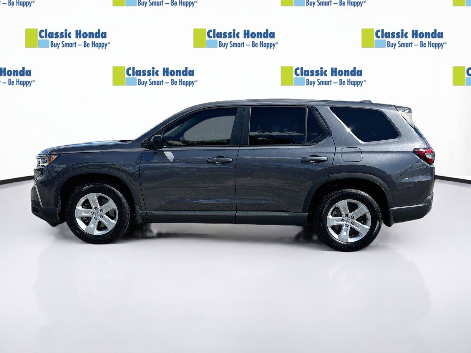 Certified 2023 Honda Pilot LX image 4