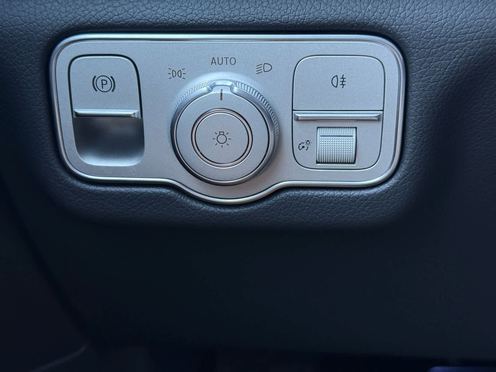 New 2026 Mercedes-Benz GLS 450 4MATIC image 28