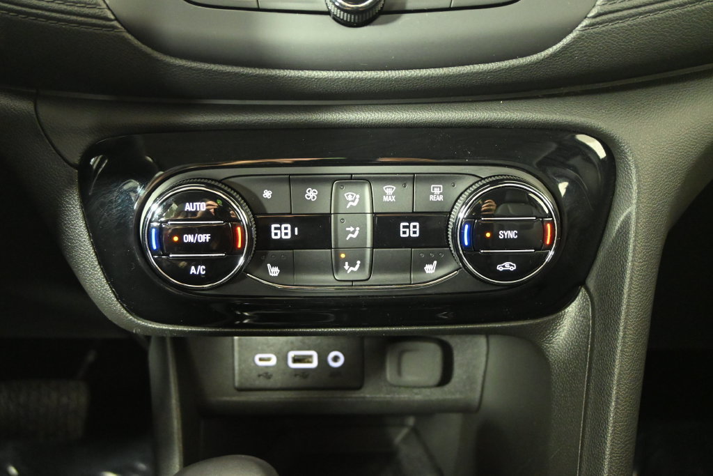 Used 2023 Buick Encore GX Select w/ Safety Package II AWD/4WD image 29