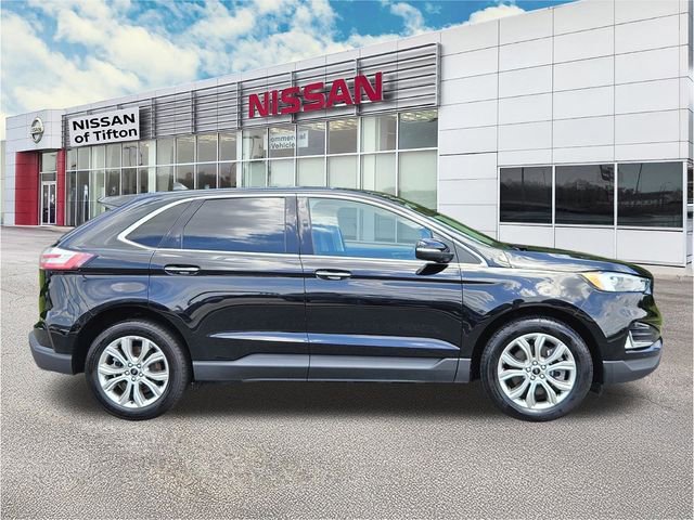Used 2024 Ford Edge Titanium AWD/4WD image 3