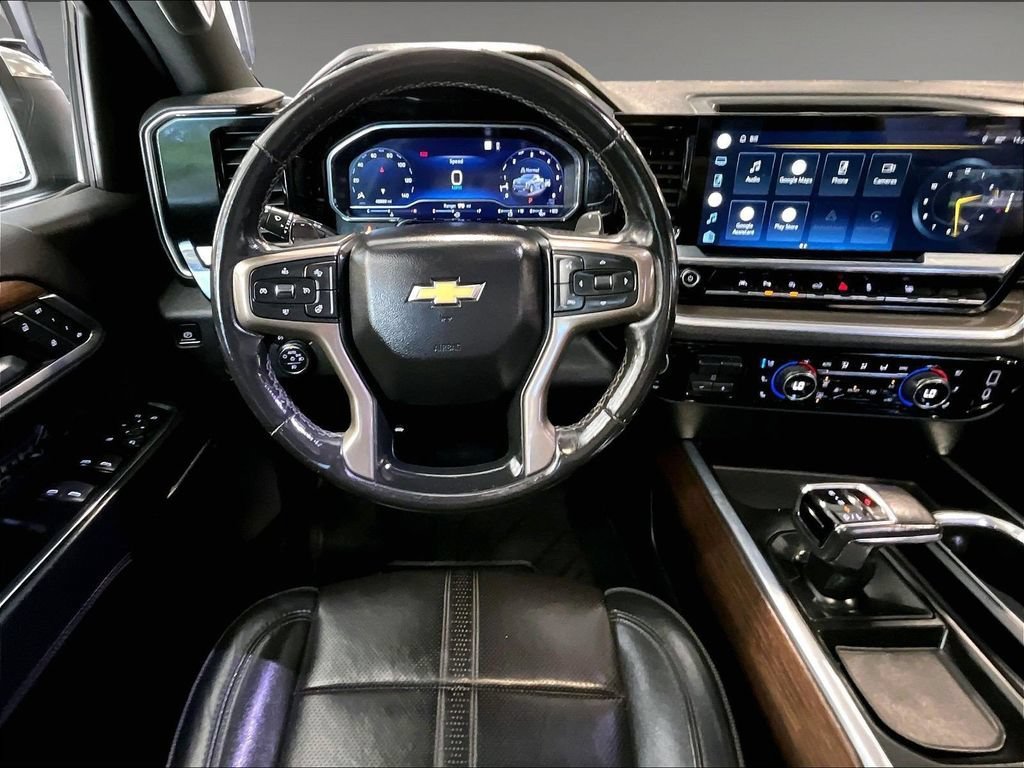 Used 2022 Chevrolet Silverado 1500 High Country w/ High Country Premium Package AWD/4WD image 17