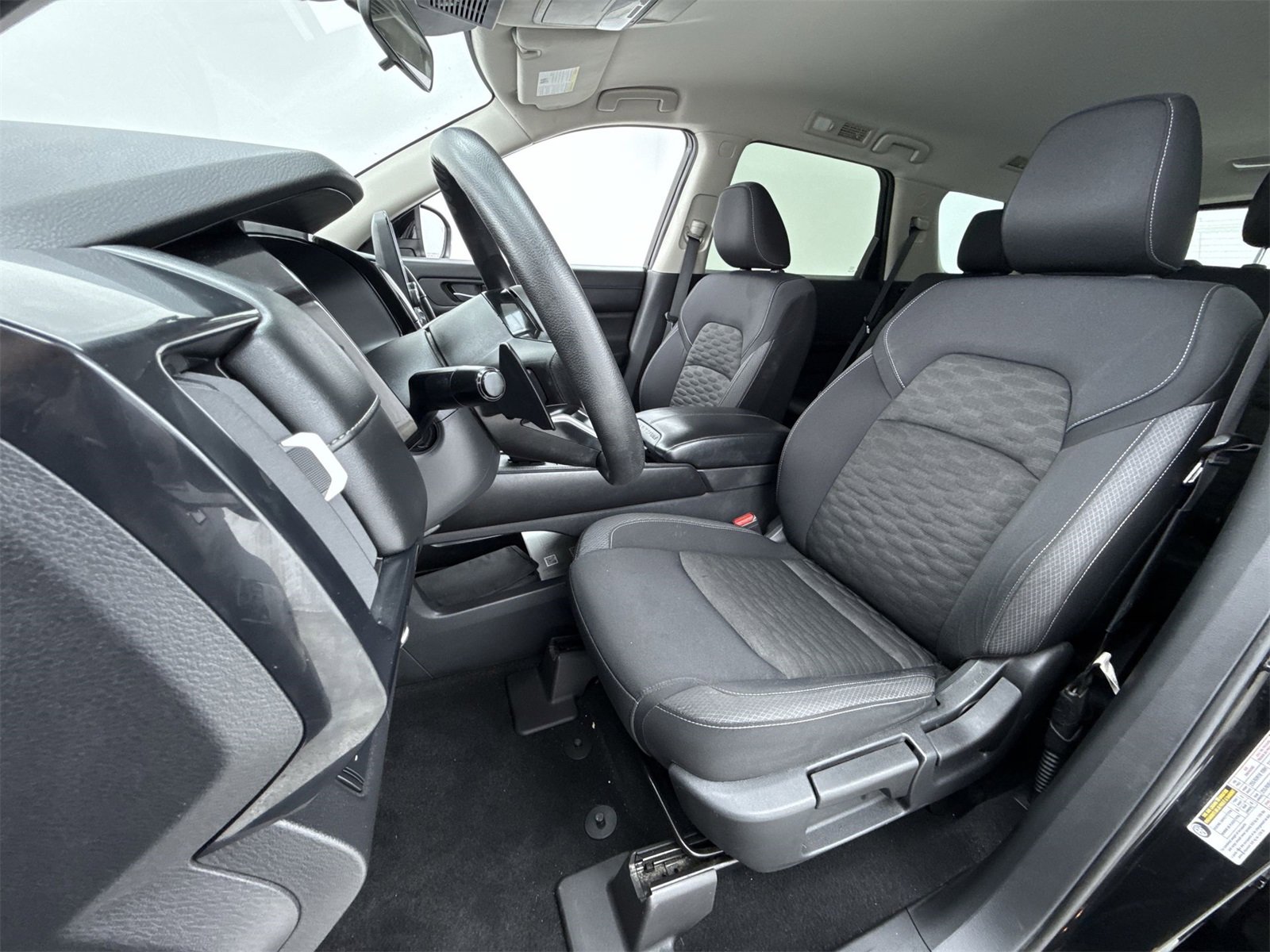 Used 2022 Nissan Pathfinder S image 10