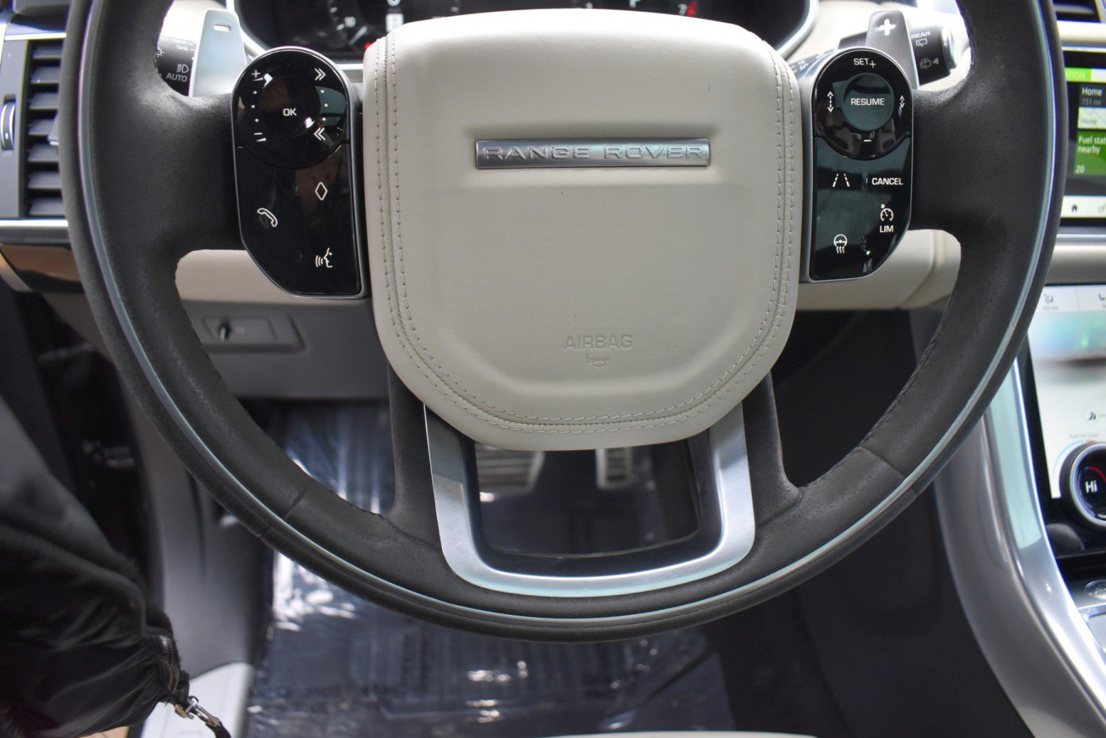 Used 2020 Land Rover Range Rover Sport HST AWD/4WD image 11