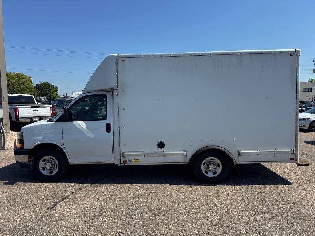 Used 2021 Chevrolet Express 3500 w/ Power Convenience Package RWD image 3