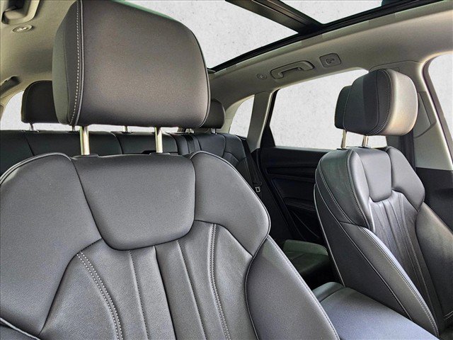 Used 2024 Audi Q5 2.0T Premium Plus AWD/4WD image 19