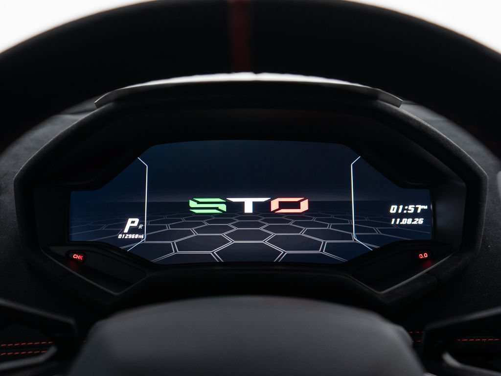 Used 2023 Lamborghini Huracan STO RWD image 26