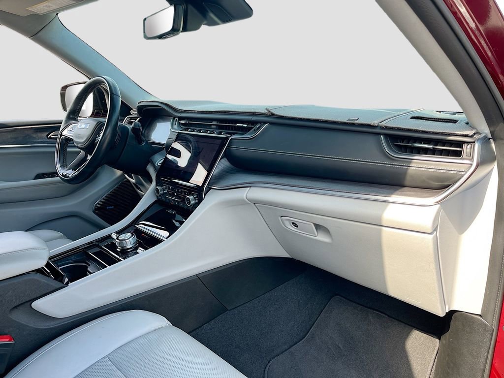 Certified 2022 Jeep Grand Cherokee L Overland w/ Advanced Protech Group III image 32