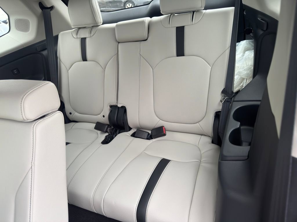 New 2026 Honda Pilot Touring image 11