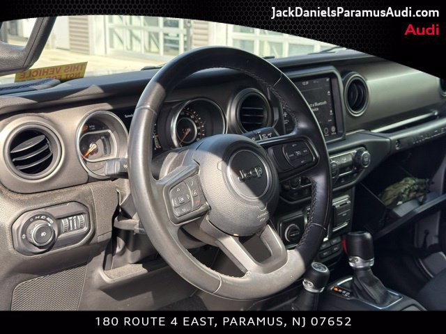 Used 2022 Jeep Wrangler Unlimited Sport AWD/4WD image 6