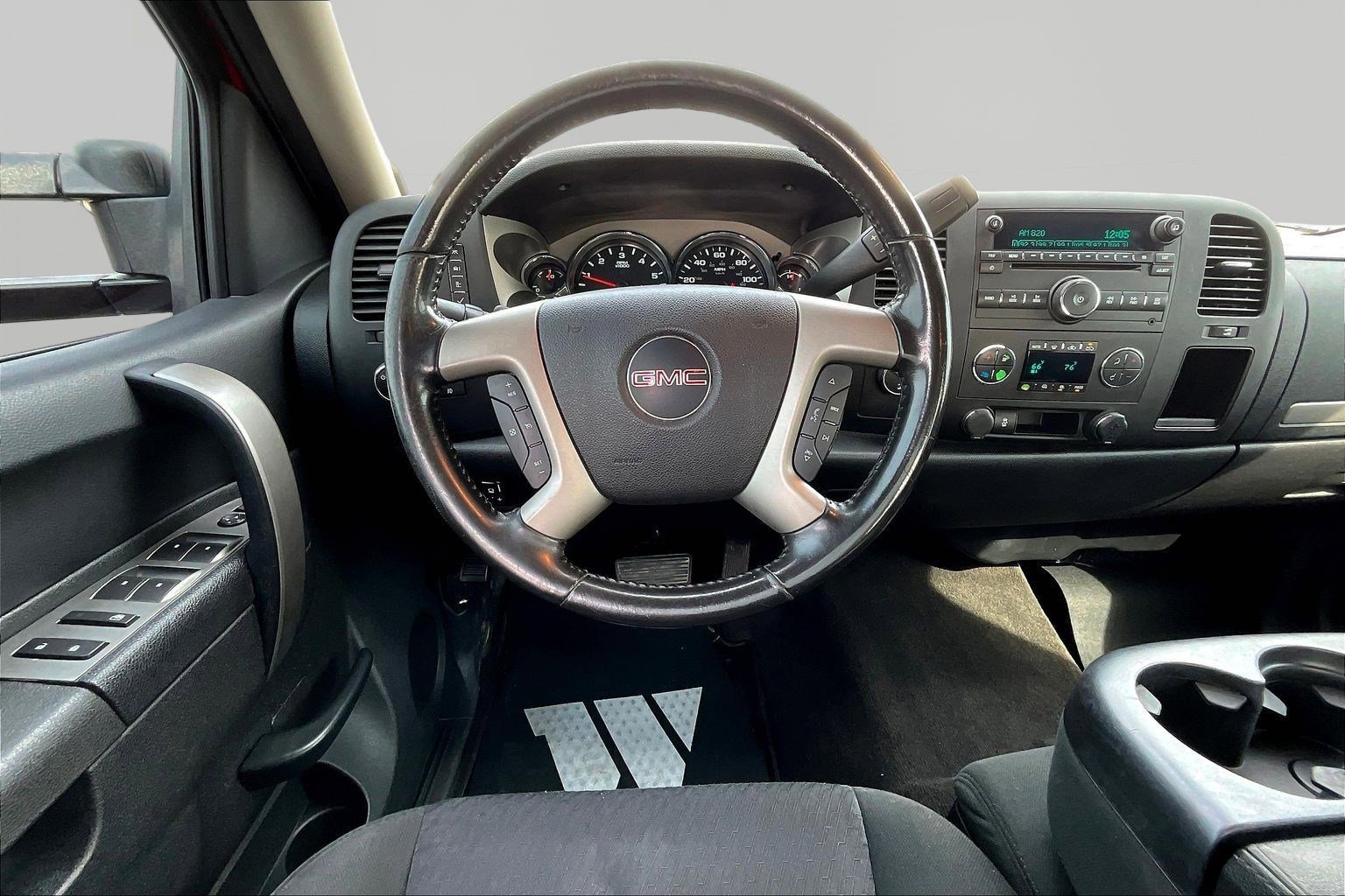 Used 2013 GMC Sierra 2500 SLE w/ SLE Preferred Package image 10