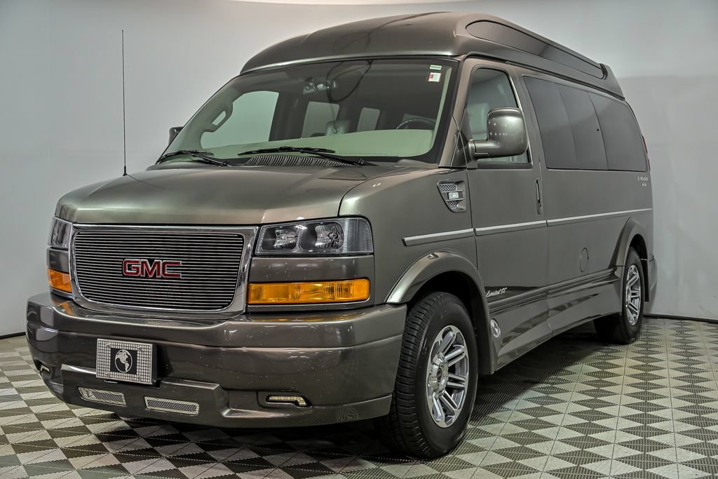 Used 2023 GMC Savana 2500 RWD image 5