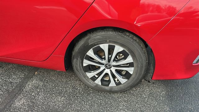 Used 2022 Toyota Prius Prime LE image 30