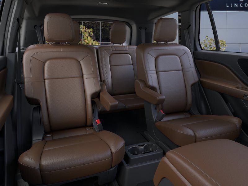 New 2026 Lincoln Aviator Reserve w/ Illumination Package AWD/4WD image 11