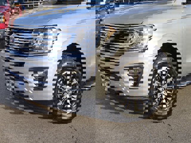 Used 2018 Ford Expedition Max XLT w/ Equipment Group 202A image 2