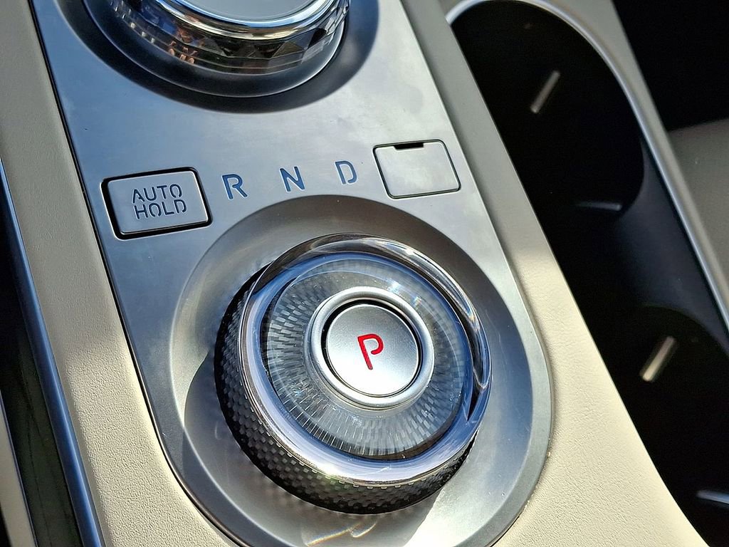 Used 2025 Genesis GV70 2.5T image 12