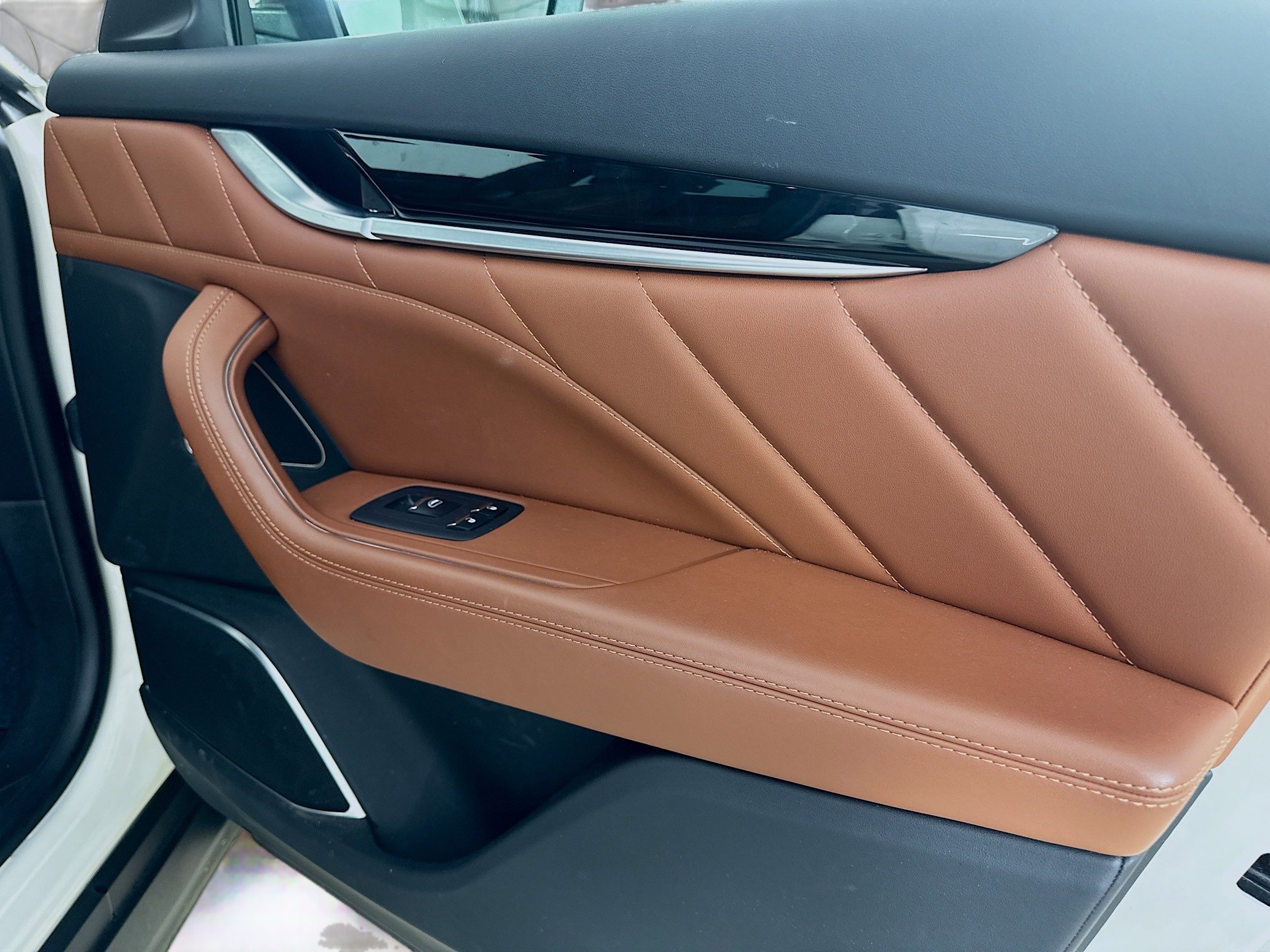 Used 2022 Maserati Levante GT image 42