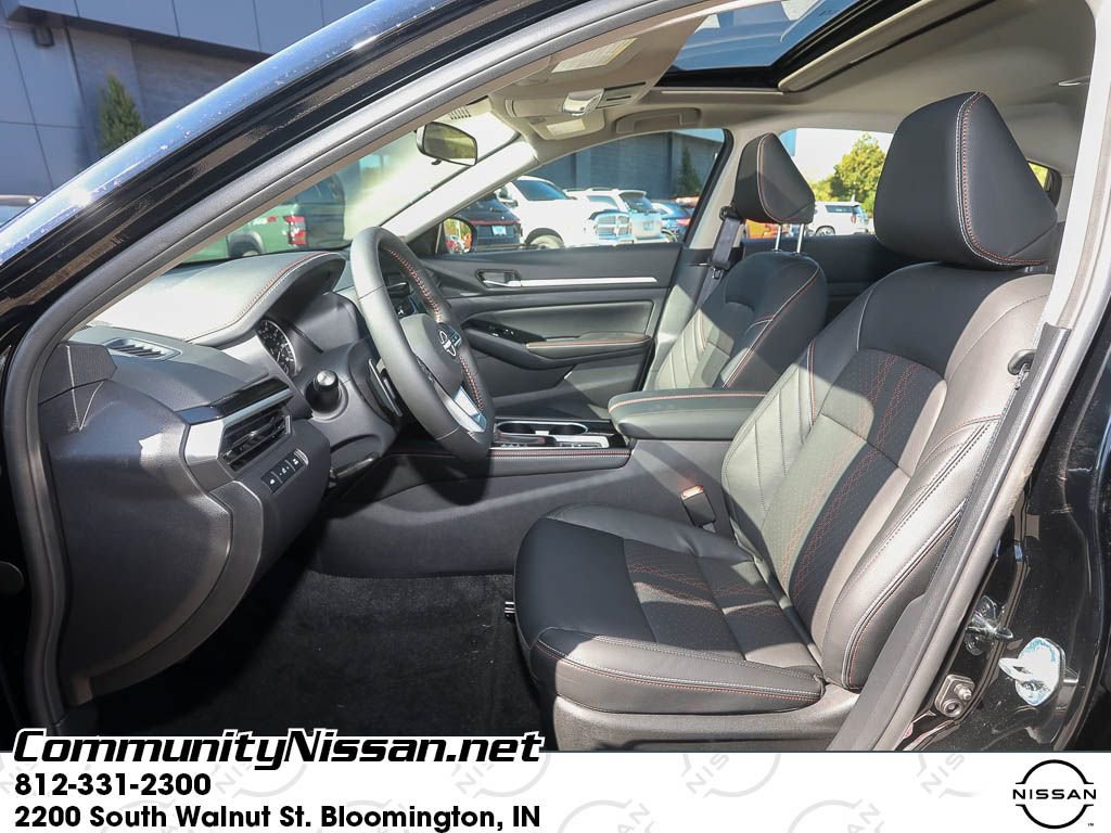 New 2025 Nissan Altima 2.5 SR w/ SR Premium Package image 10