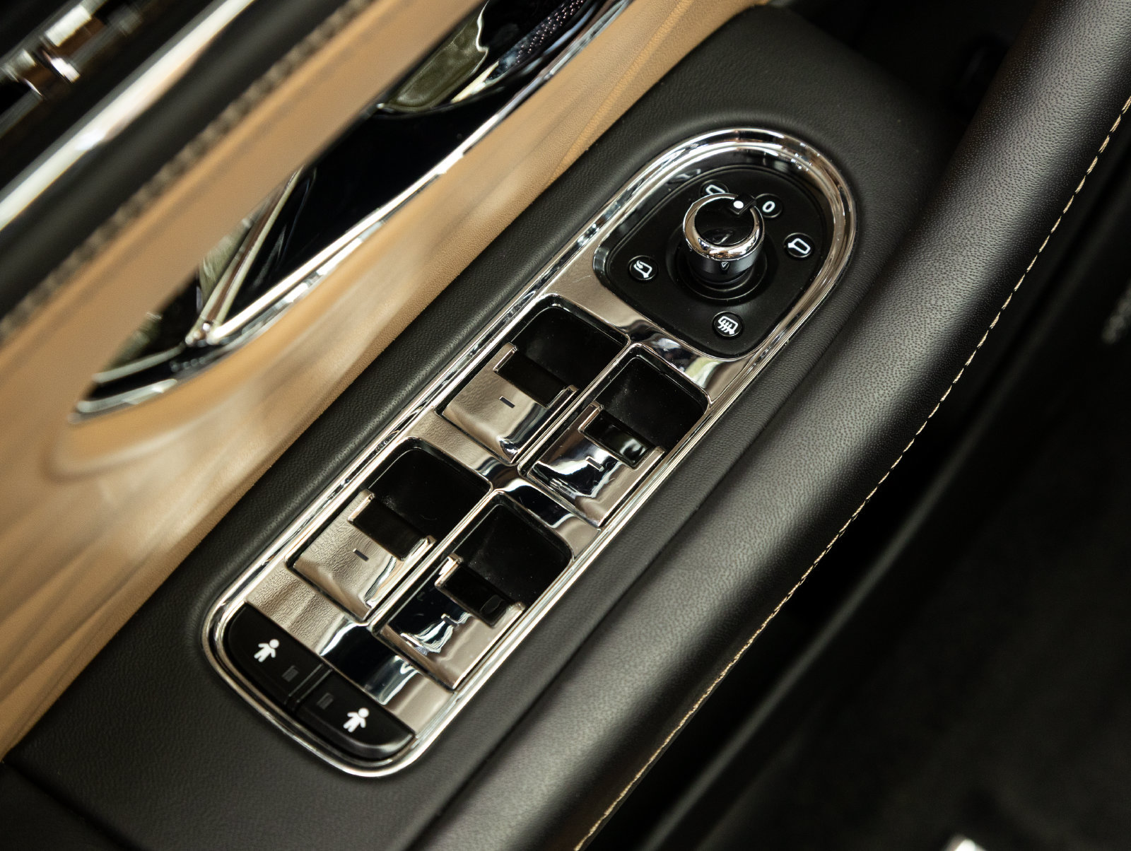 Used 2022 Bentley Flying Spur V8 AWD/4WD image 18