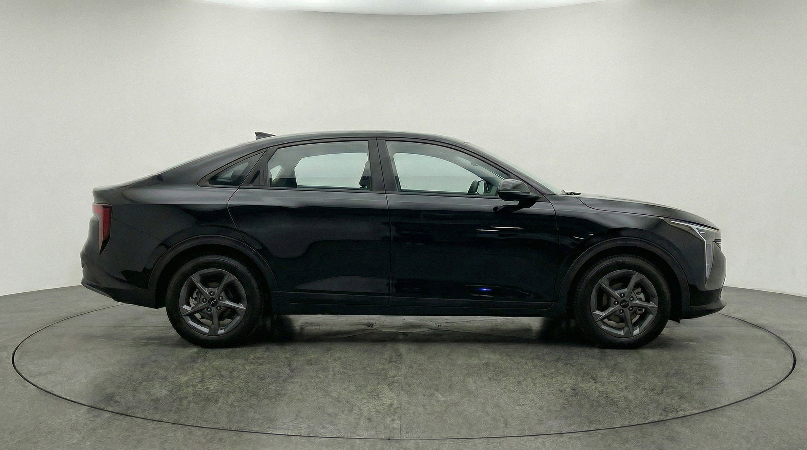 Used 2025 Kia K4 FWD image 11
