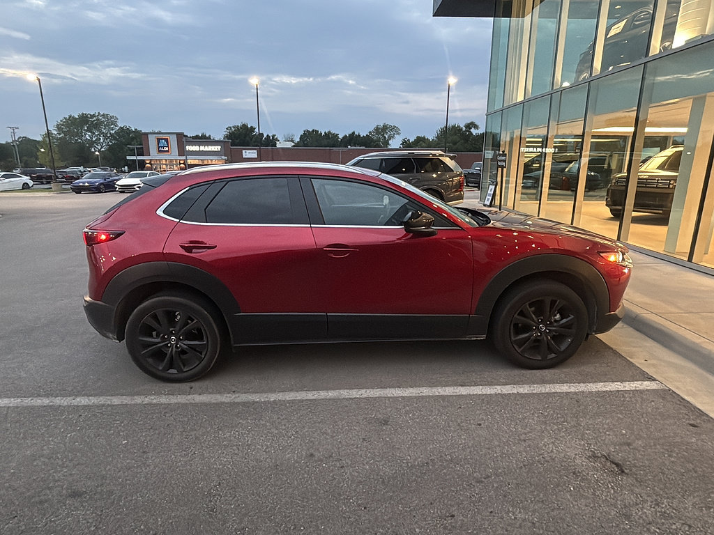 Used 2025 MAZDA CX-30 AWD 2.5 S w/ Select Sport Pkg image 3