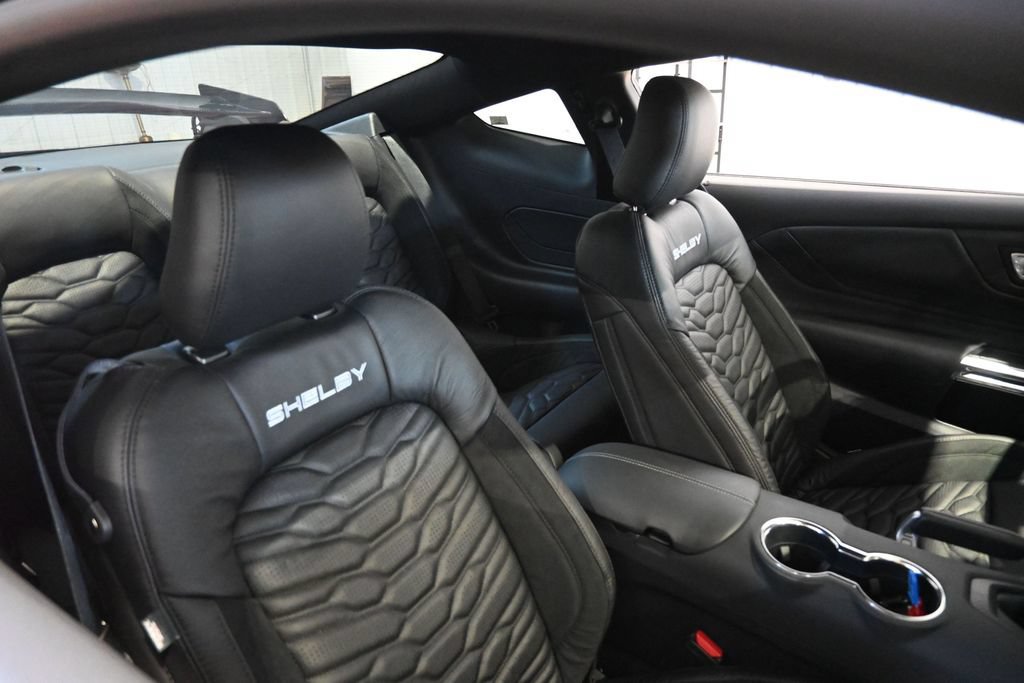New 2026 Ford Mustang GT Premium w/ GT Performance Package RWD image 5