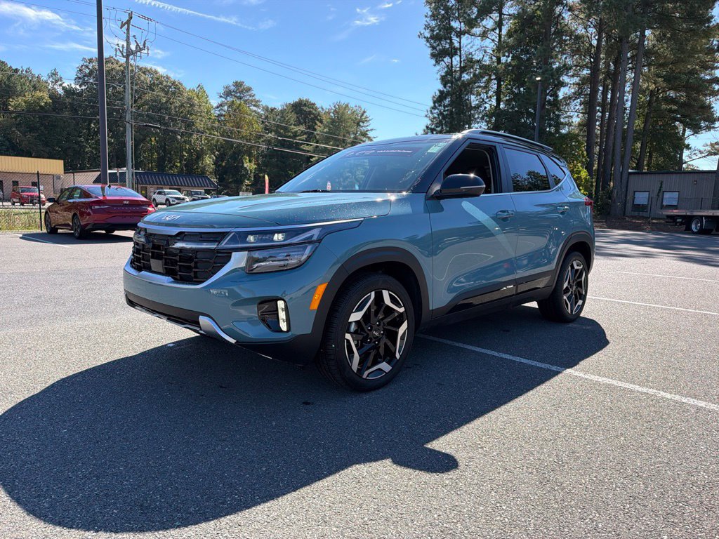 Used 2024 Kia Seltos SX AWD/4WD image 2