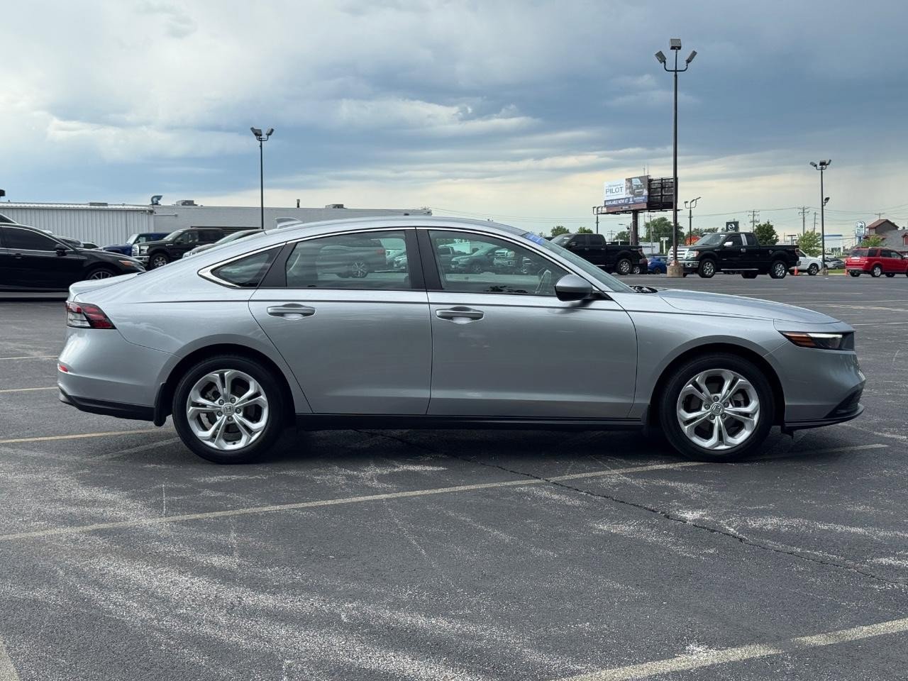 Used 2025 Honda Accord LX image 3