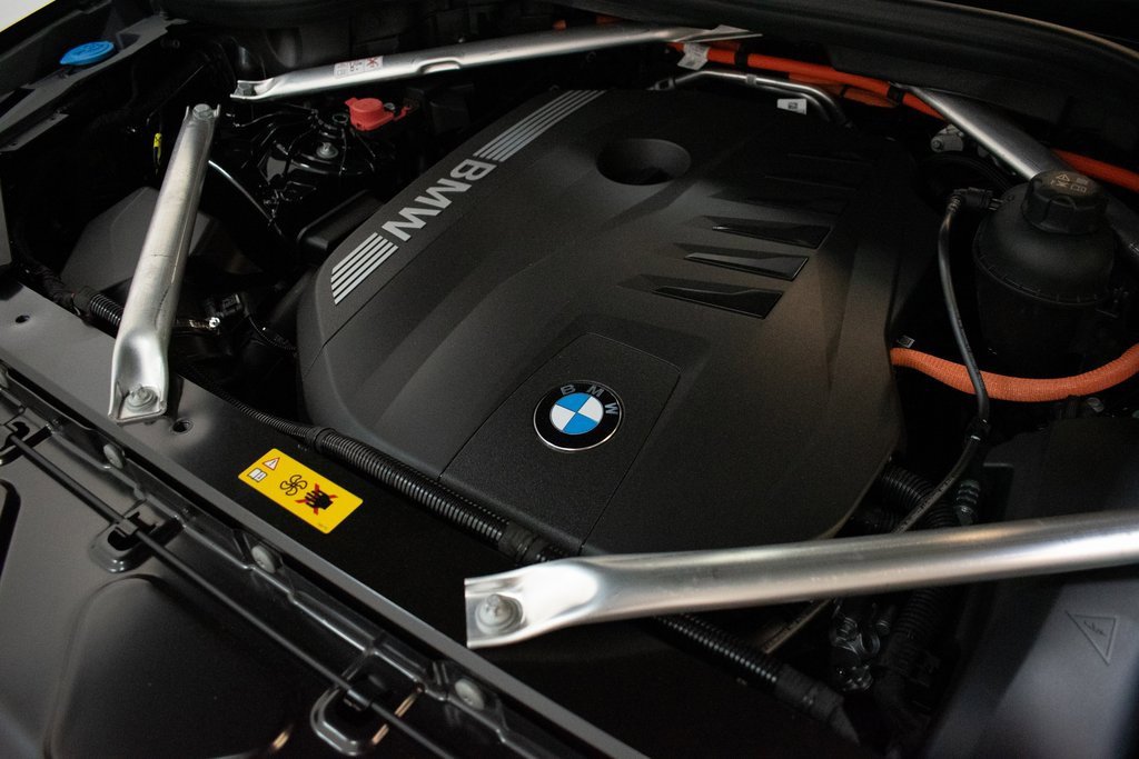 New 2026 BMW X5 xDrive50e w/ M Sport Package image 10