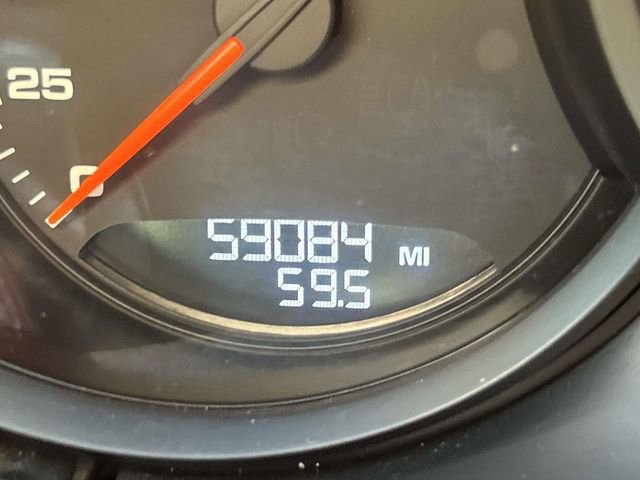 Used 2021 Porsche Macan image 44