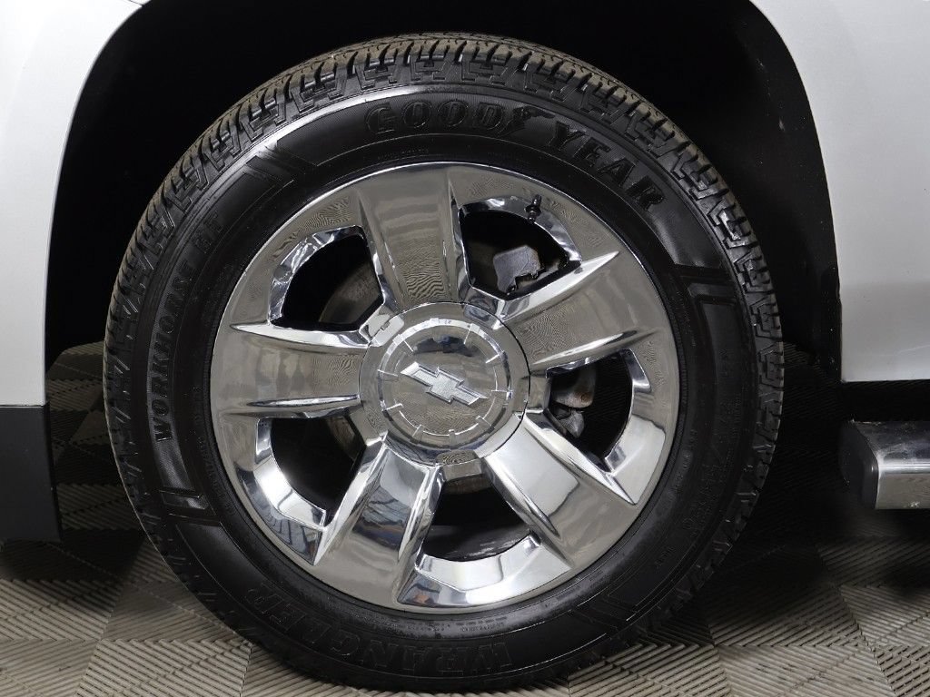 Used 2017 Chevrolet Tahoe LT w/ LT Signature Package AWD/4WD image 25