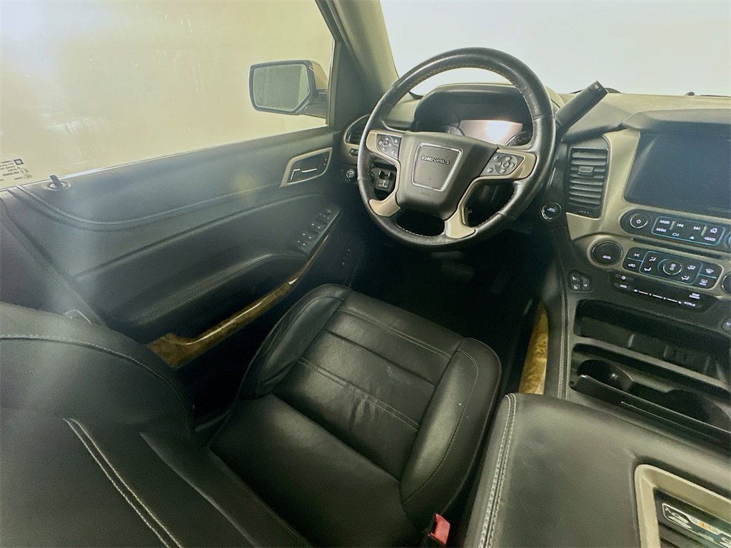 Used 2017 GMC Yukon XL Denali w/ Open Road Package image 9