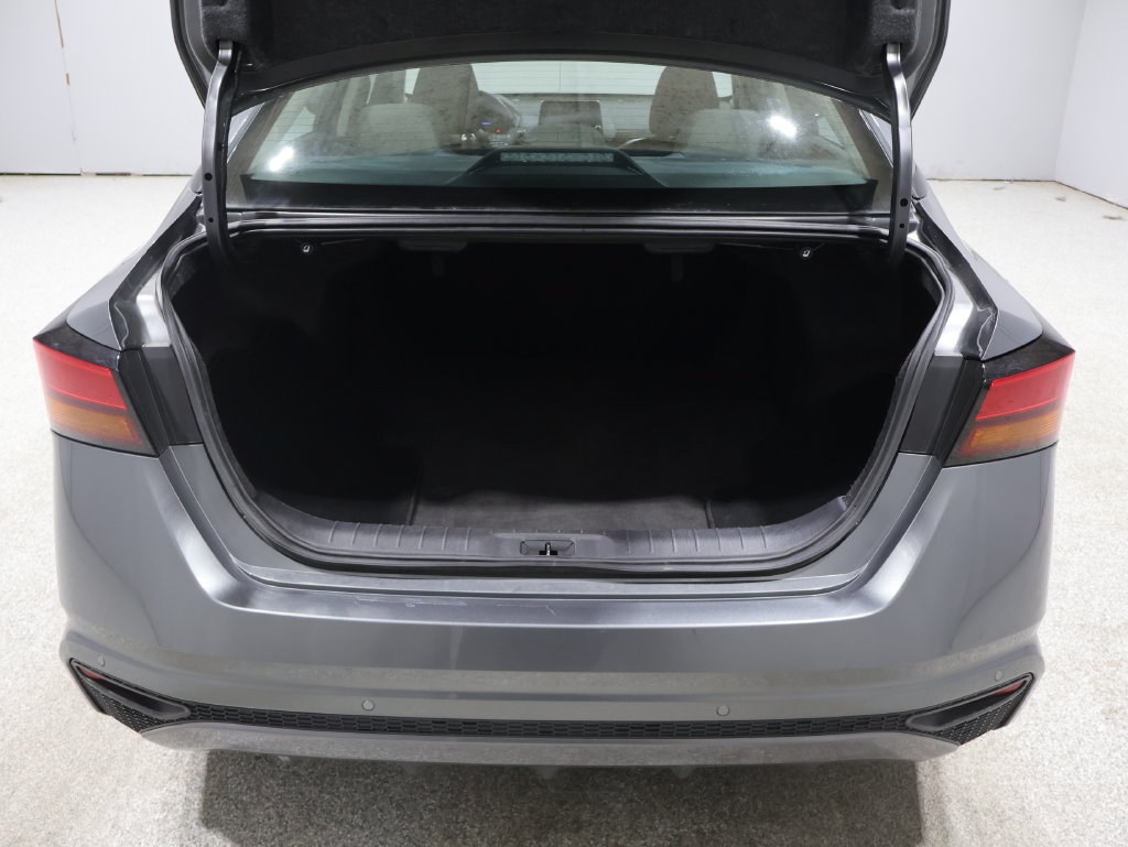 Used 2025 Nissan Altima 2.5 SV FWD image 20
