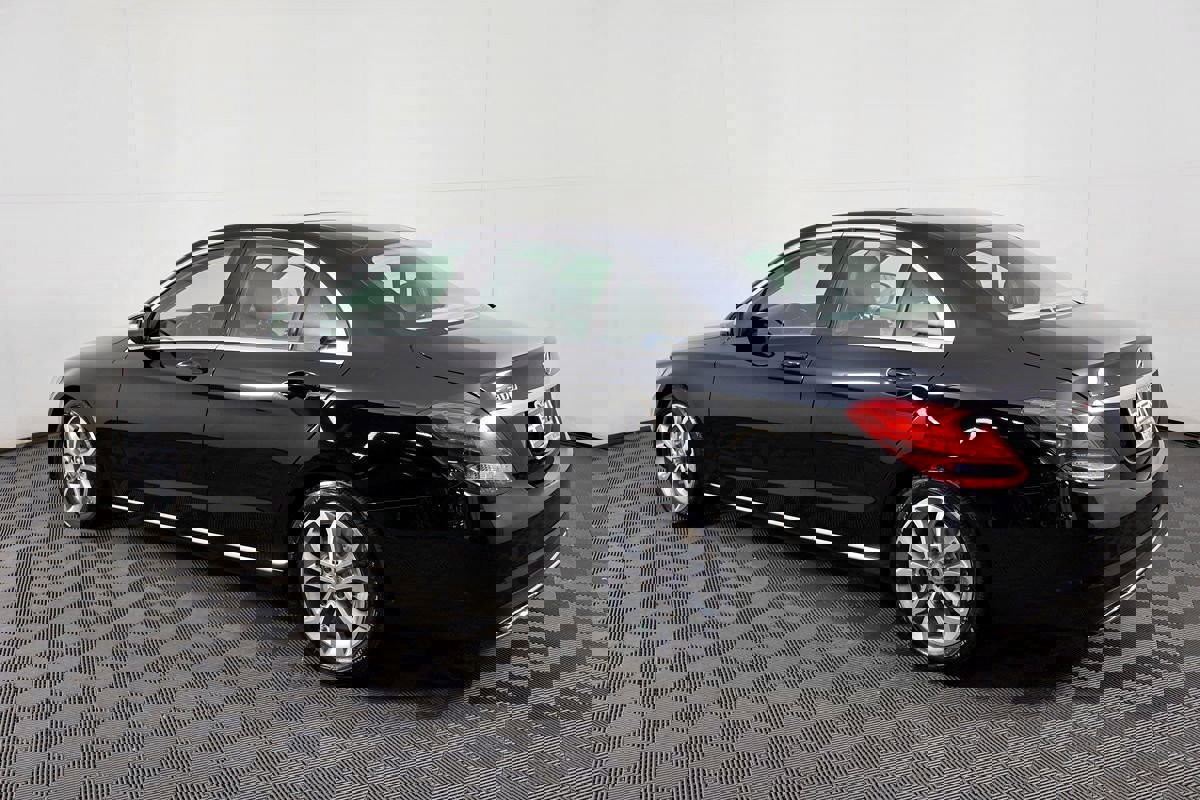 Used 2015 Mercedes-Benz C 300 Sport image 13