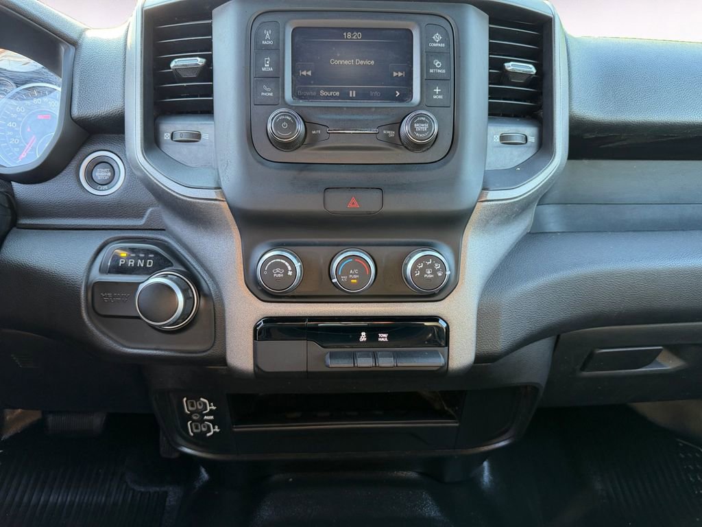 Used 2022 RAM 2500 Tradesman w/ Chrome Appearance Group RWD image 11
