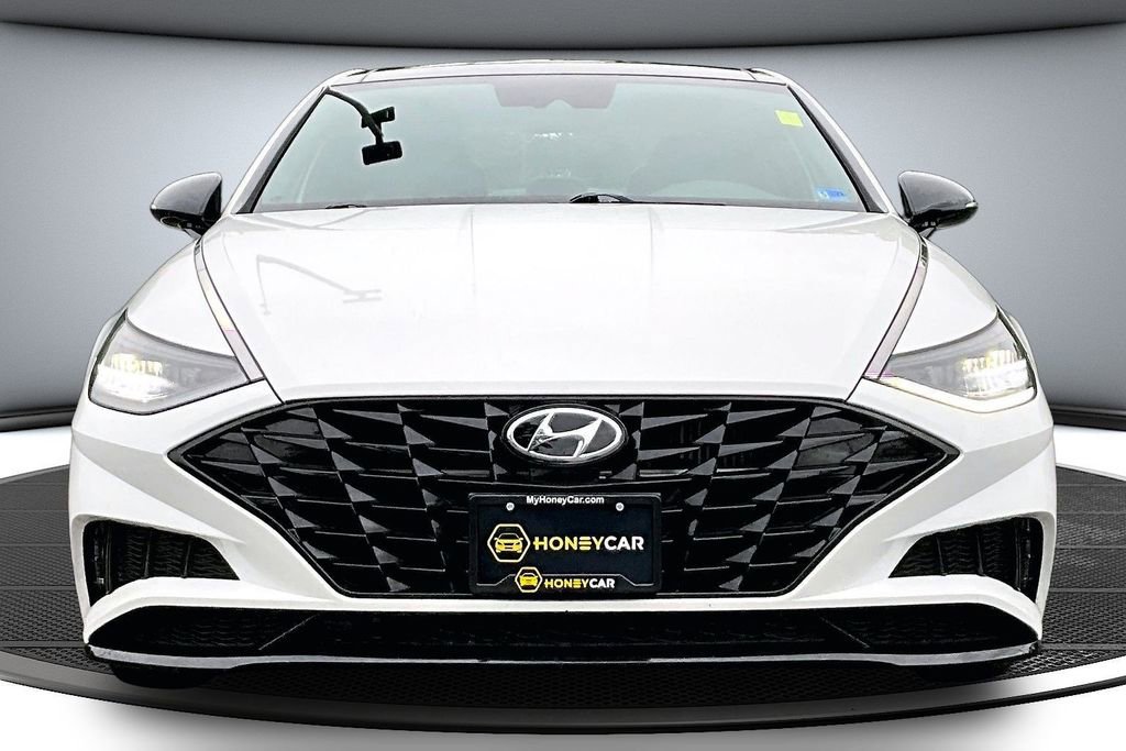 Used 2023 Hyundai Sonata SEL Plus FWD image 2