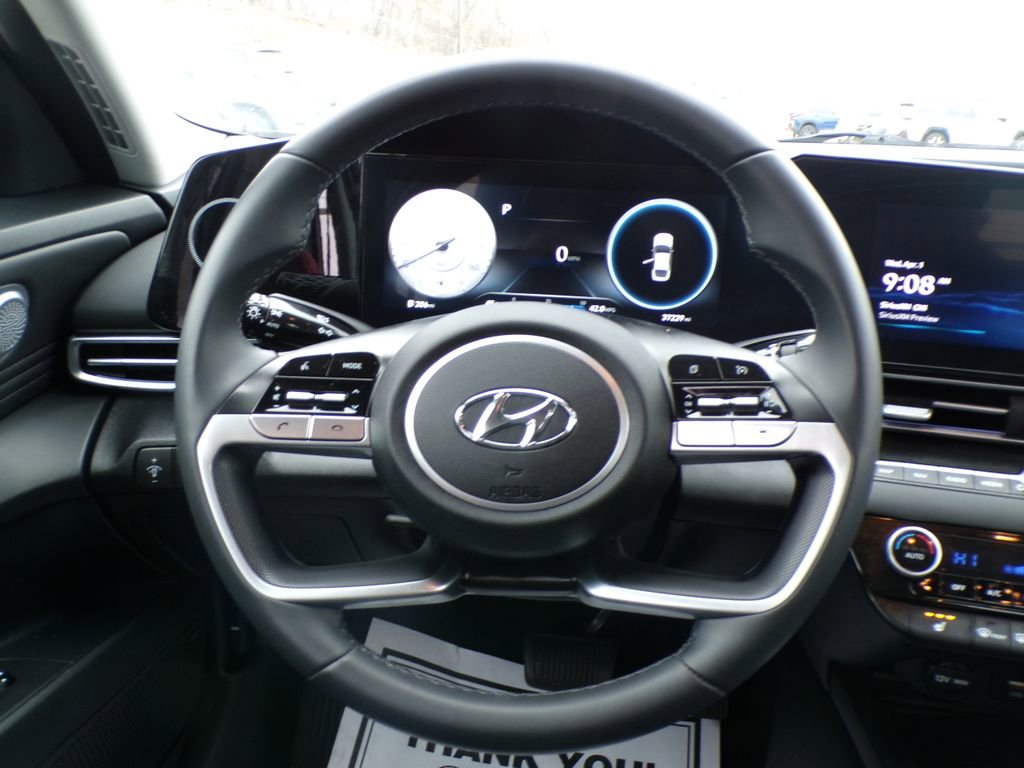 Certified 2023 Hyundai Elantra Limited w/ Cargo Package FWD image 10