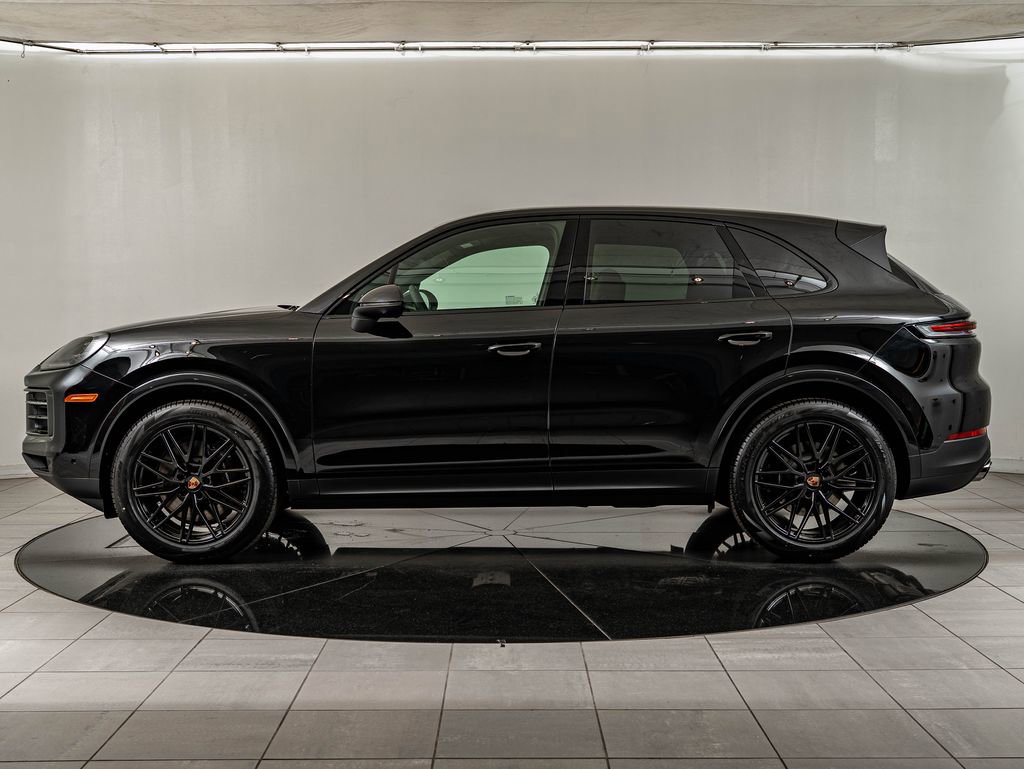 New 2026 Porsche Cayenne AWD/4WD image 2