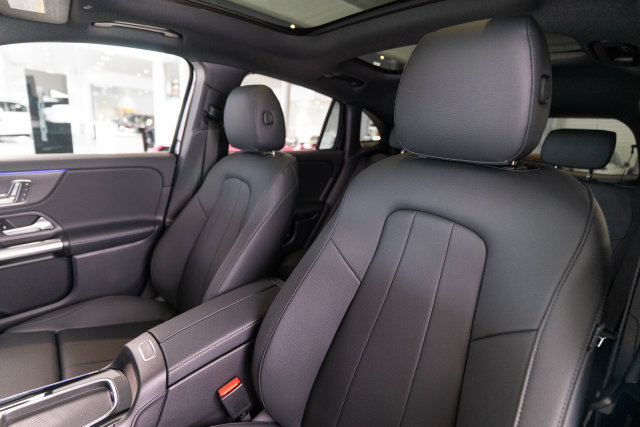 New 2026 Mercedes-Benz GLA 250 4MATIC image 5