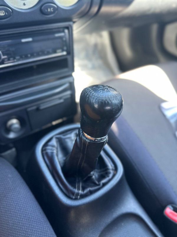 Used 2001 Toyota MR2 image 9