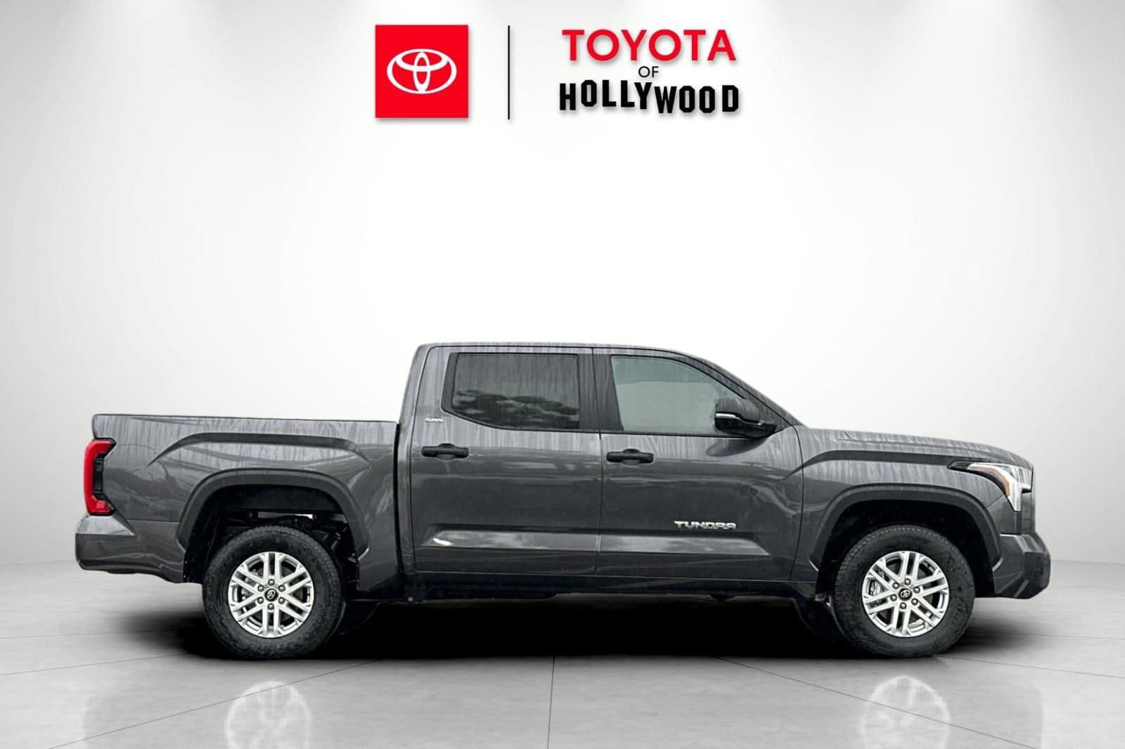 New 2025 Toyota Tundra SR5 w/ SR5 Convenience Package AWD/4WD image 3