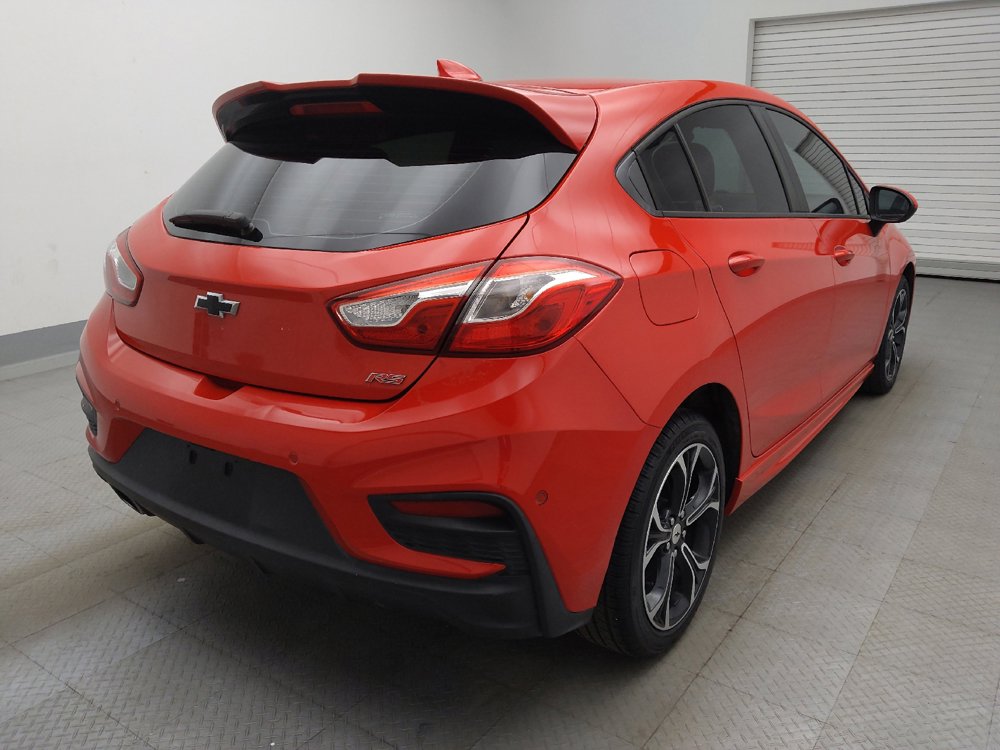 Used 2019 Chevrolet Cruze LT w/ Convenience Package FWD image 9