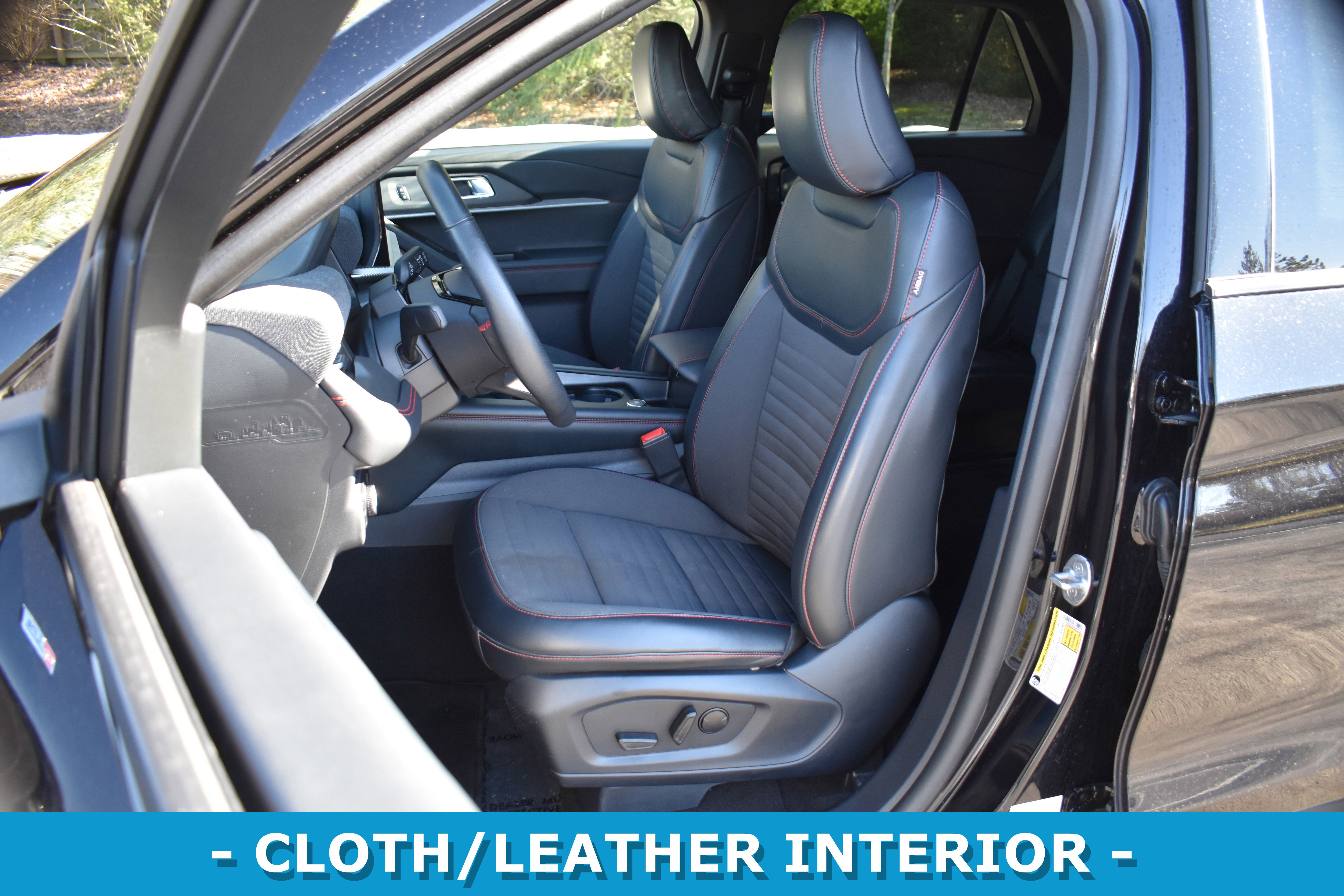 Used 2025 Ford Explorer ST-Line image 7