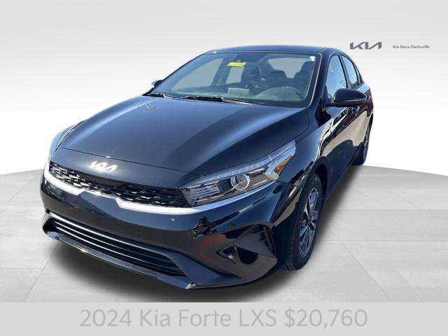 Certified 2024 Kia Forte LXS w/ LXS Technology Package FWD image 4