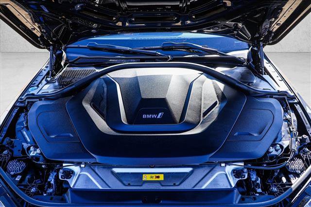 Used 2023 BMW i4 eDrive35 image 29