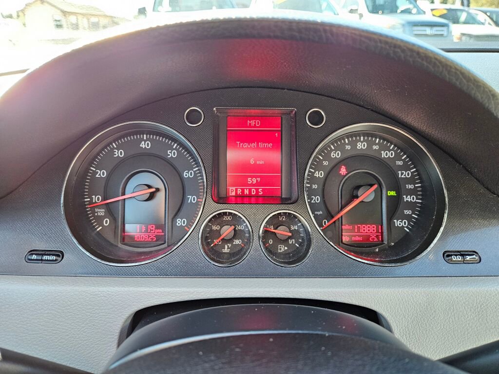 Used 2007 Volkswagen Passat 2.0T image 18