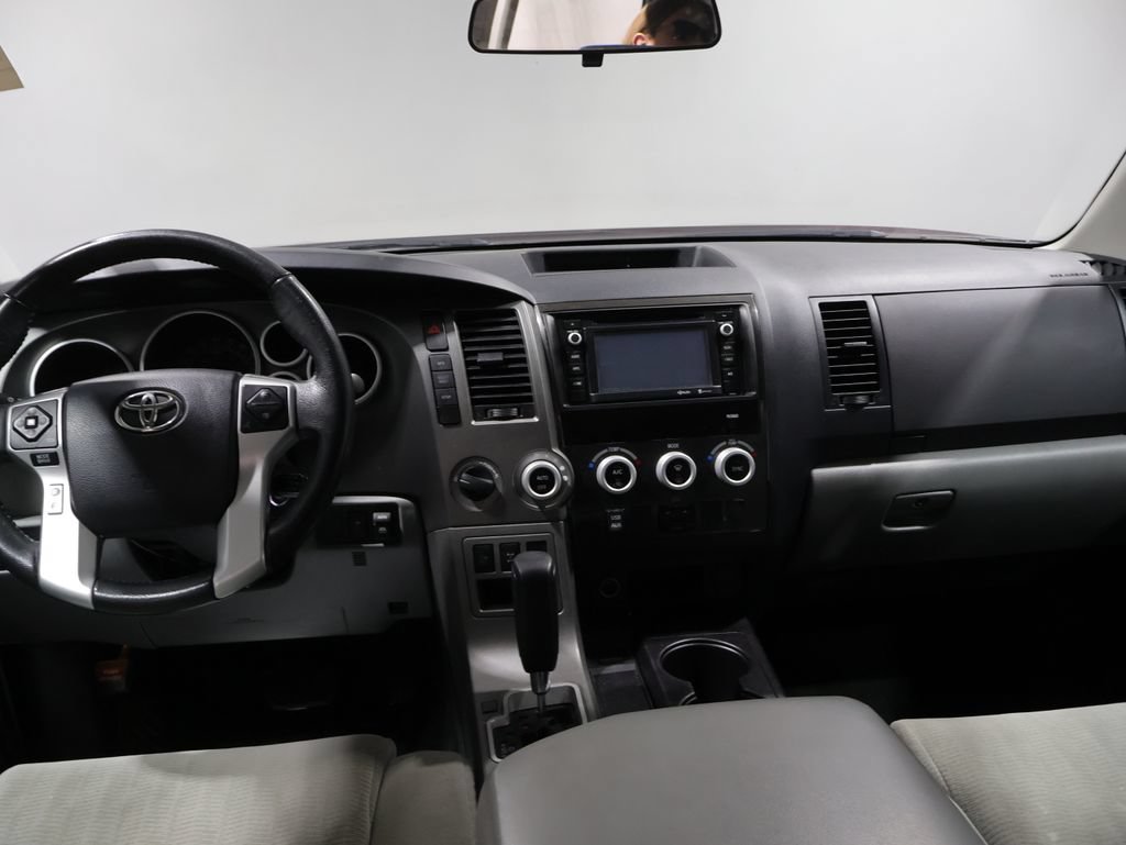 Used 2016 Toyota Sequoia SR5 AWD/4WD image 15