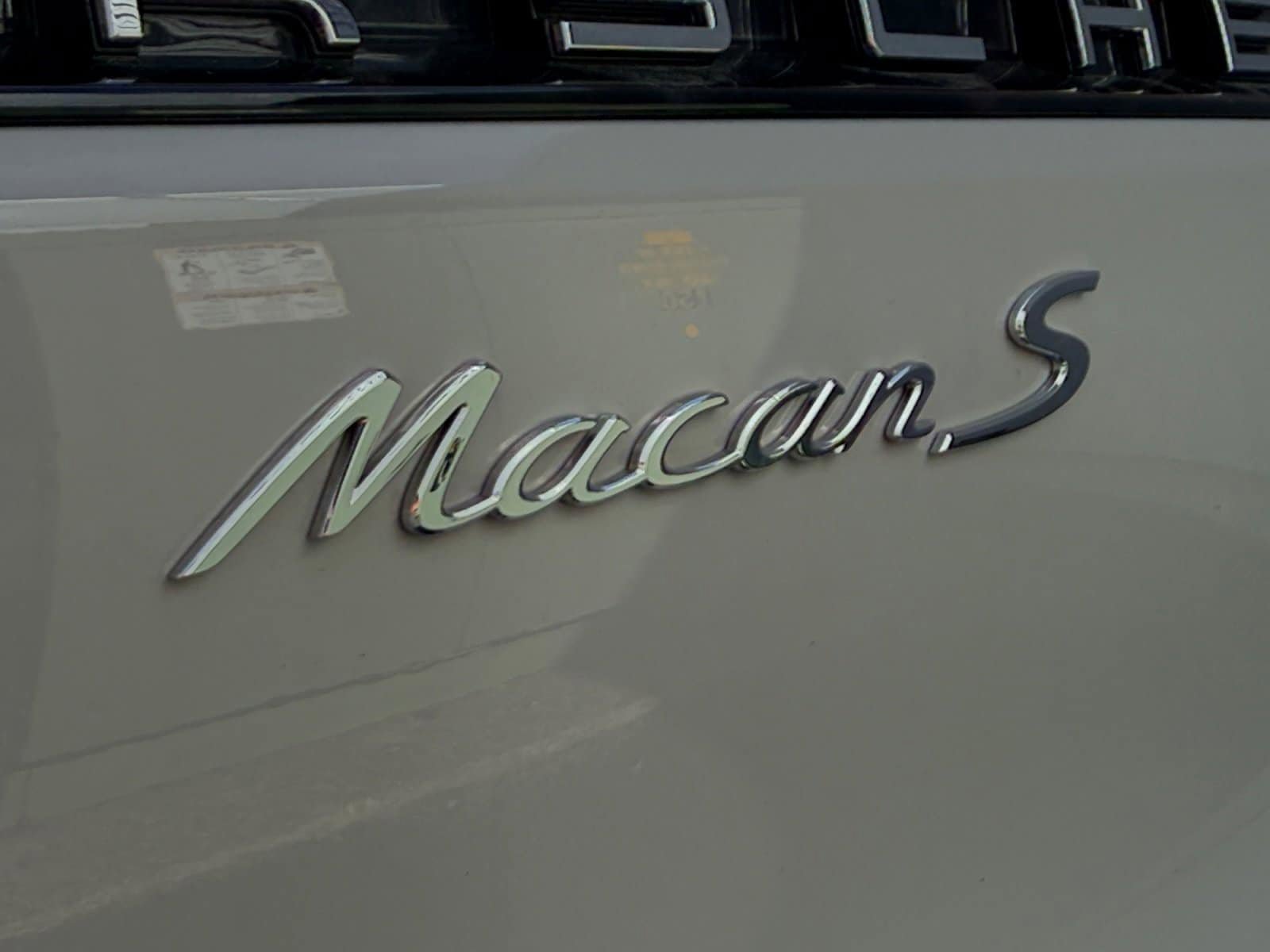 Certified 2025 Porsche Macan S AWD/4WD image 42