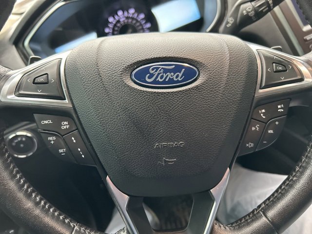Used 2019 Ford Fusion Titanium image 4