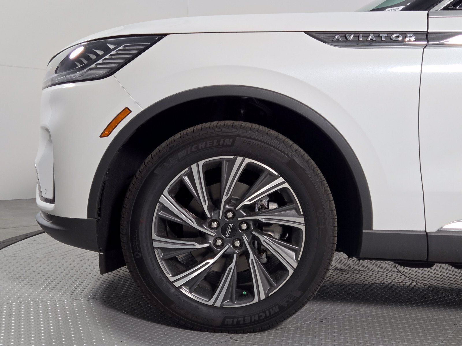 New 2026 Lincoln Aviator AWD image 11